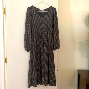 Bohne vneck- smock midi fall dress size M